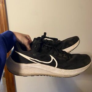 Nike Black and White Athletic Shoes